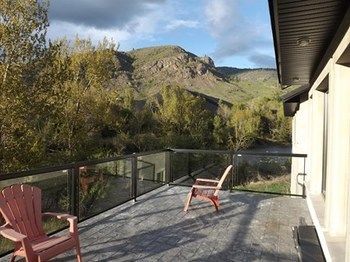 Noble House Suites B&B Grand Forks Εξωτερικό φωτογραφία